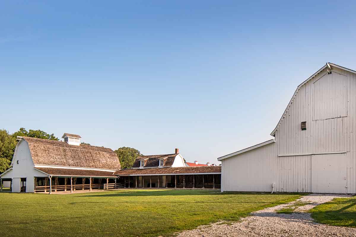 A picture of barns and outdoor event spaces