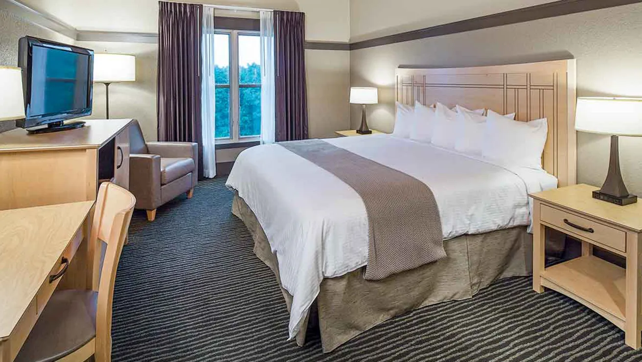 Guest Room at lied lodge